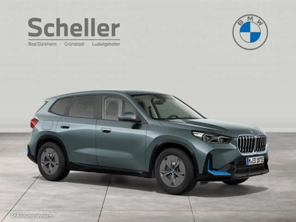 BMW iX1