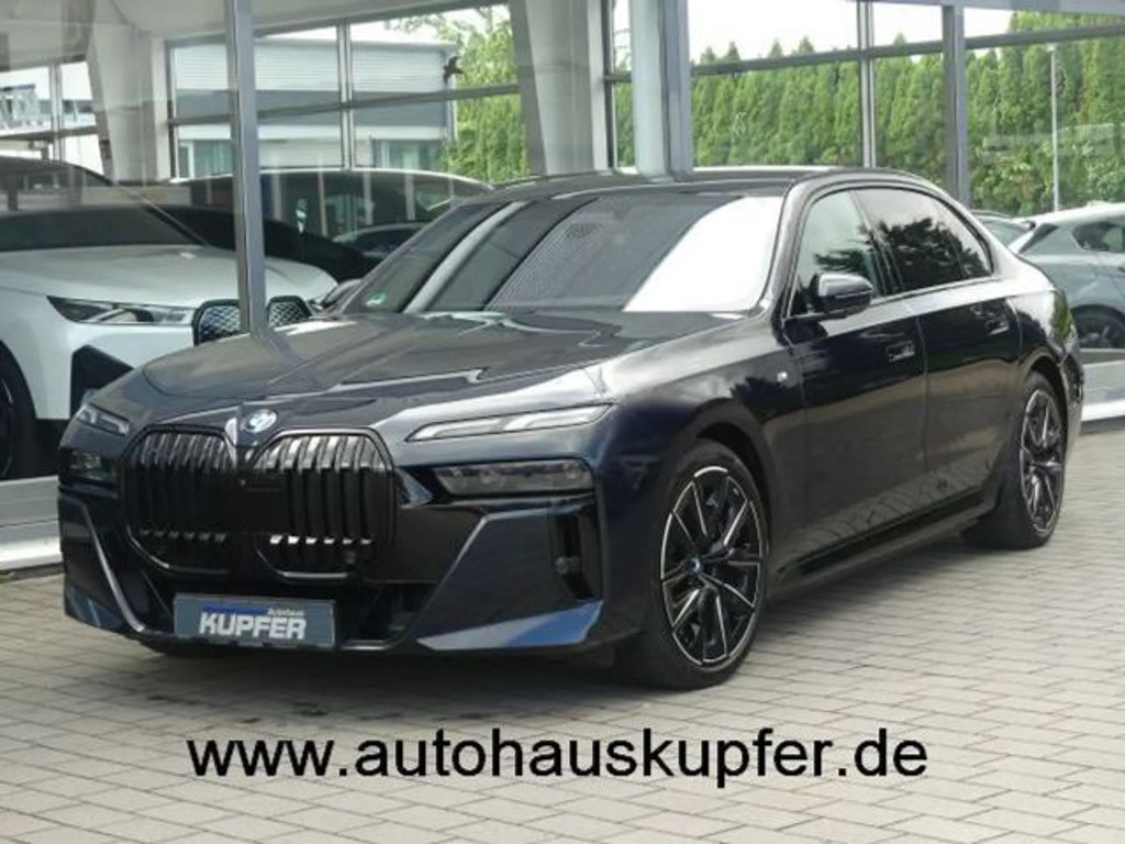 BMW i7 M-Sport Sedan