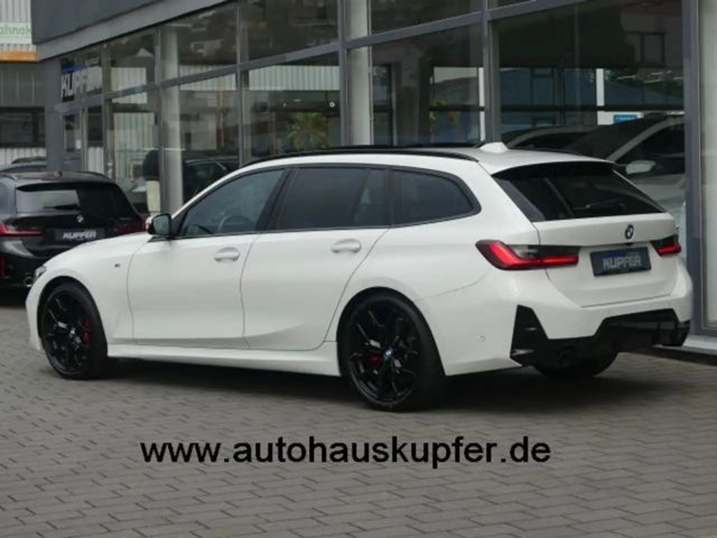 BMW 3 Serie 320 M-Sport xDrive Touring 320d