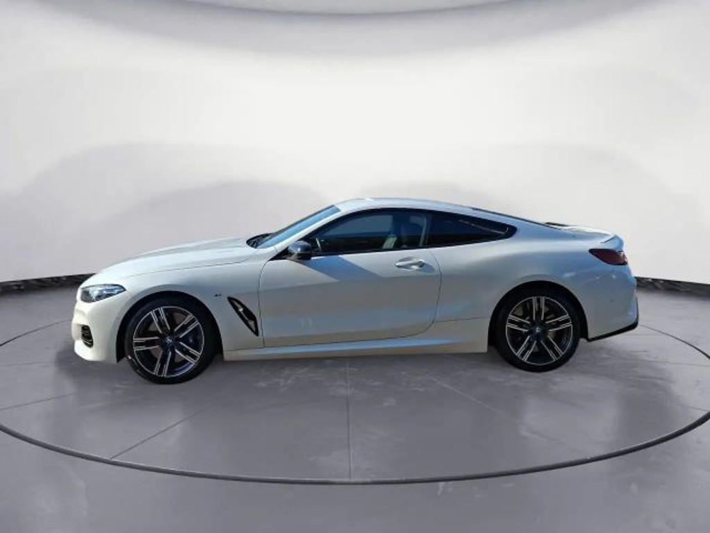 BMW M850