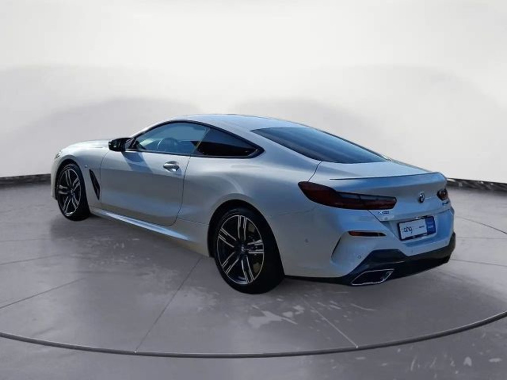 BMW M850