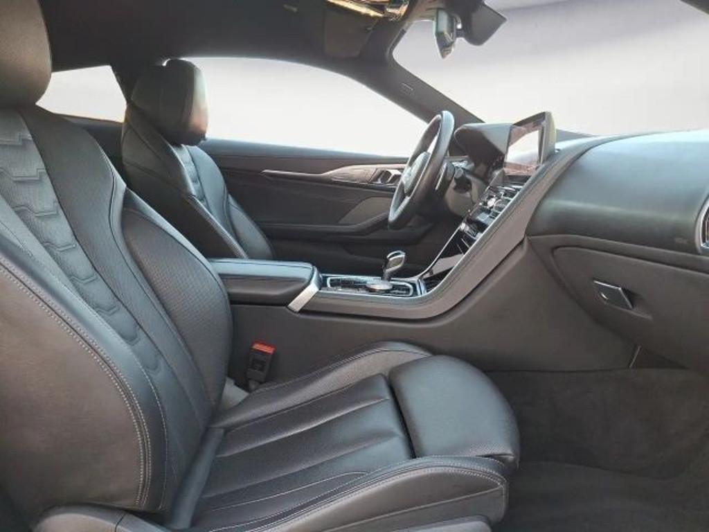 BMW M850