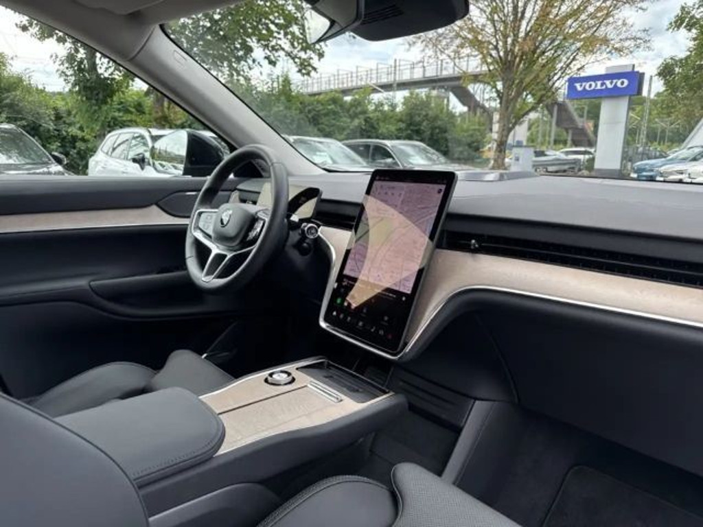 Volvo EX90