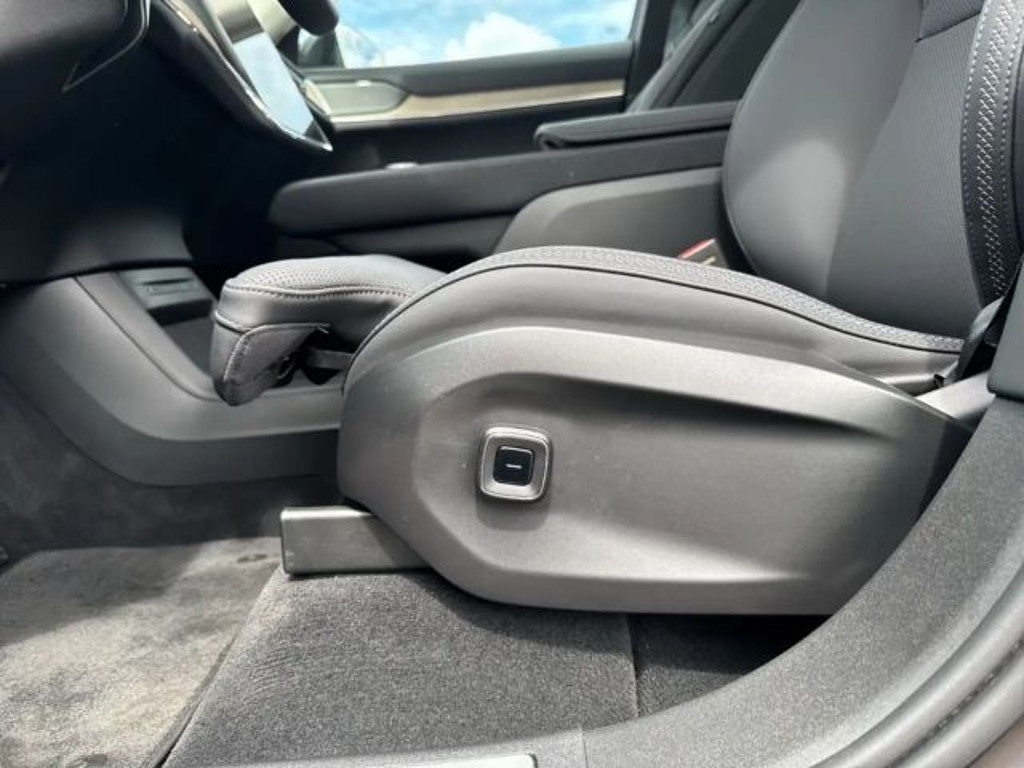 Volvo EX90