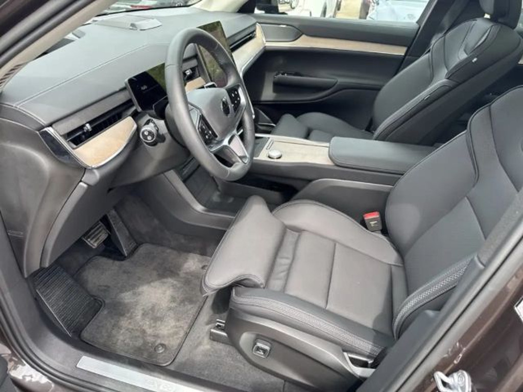 Volvo EX90