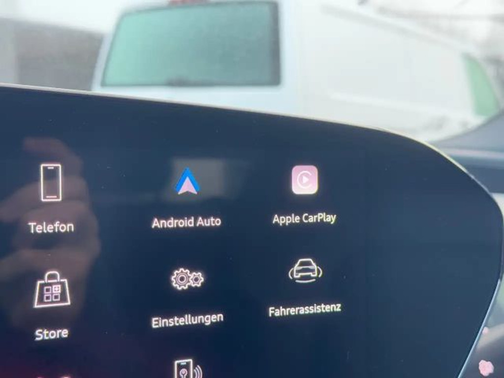 Audi S6 e-tron