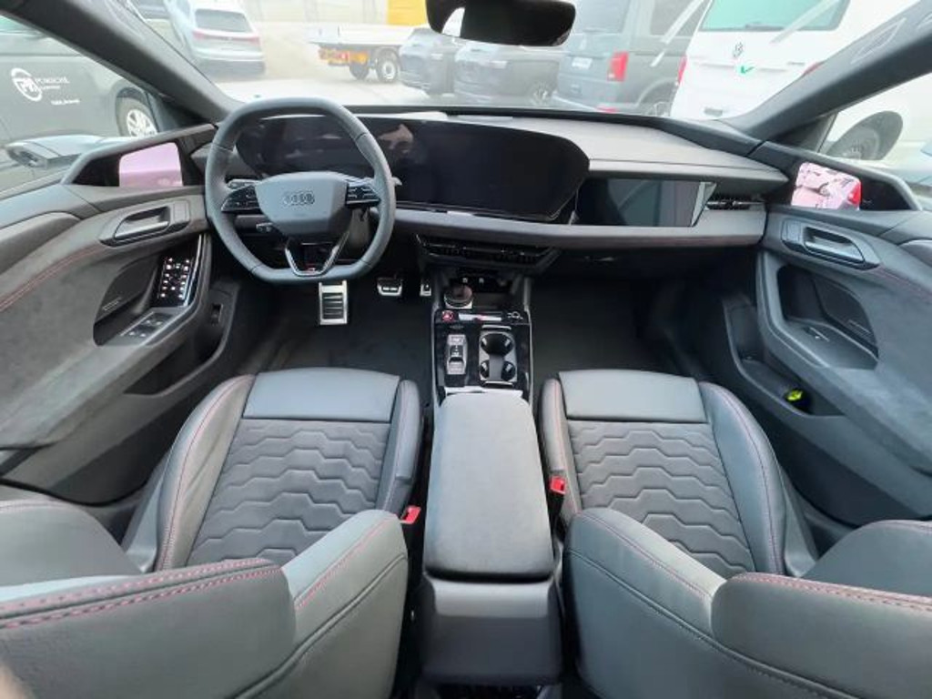 Audi S6 e-tron