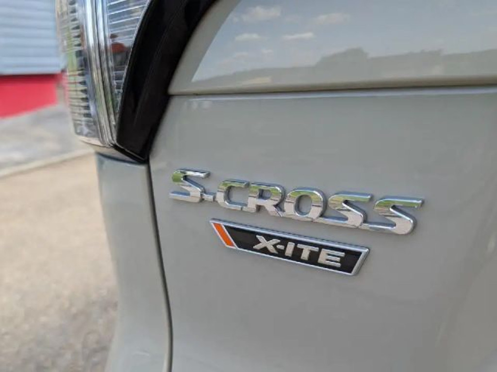 Suzuki S-Cross