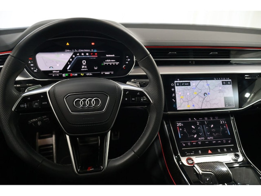 Audi S8
