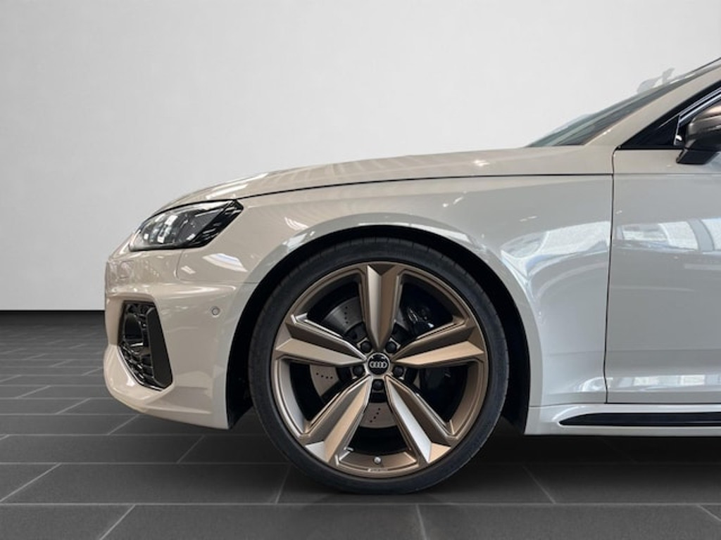 Audi RS4