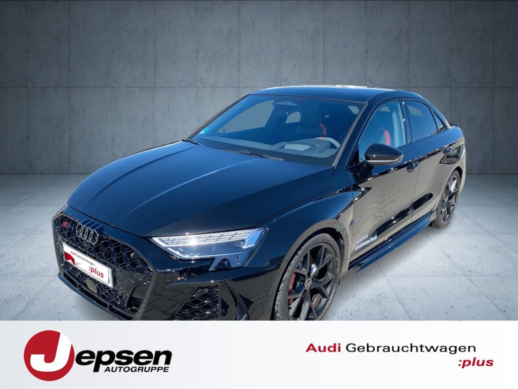 Audi RS3 Sedan Quattro S-Tronic