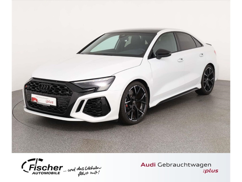Audi RS3 Sedan Quattro S-Tronic
