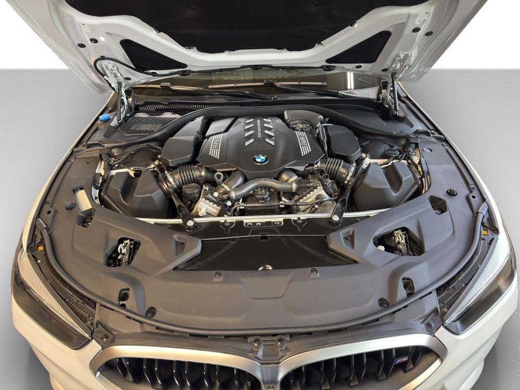 BMW M850