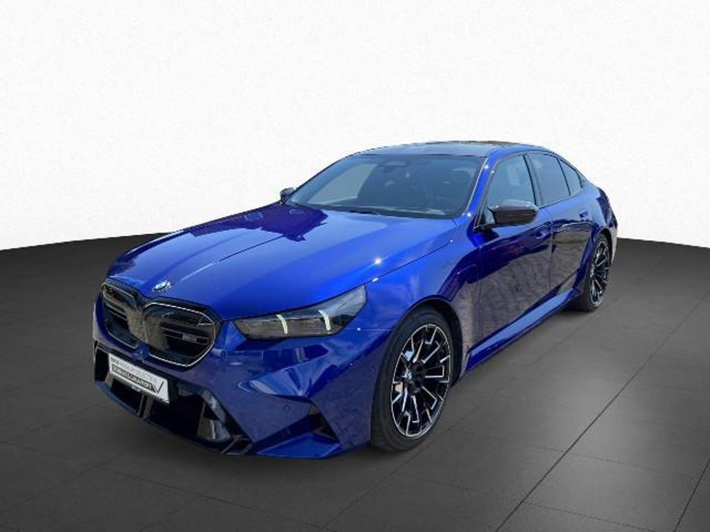 BMW M5 Sedan
