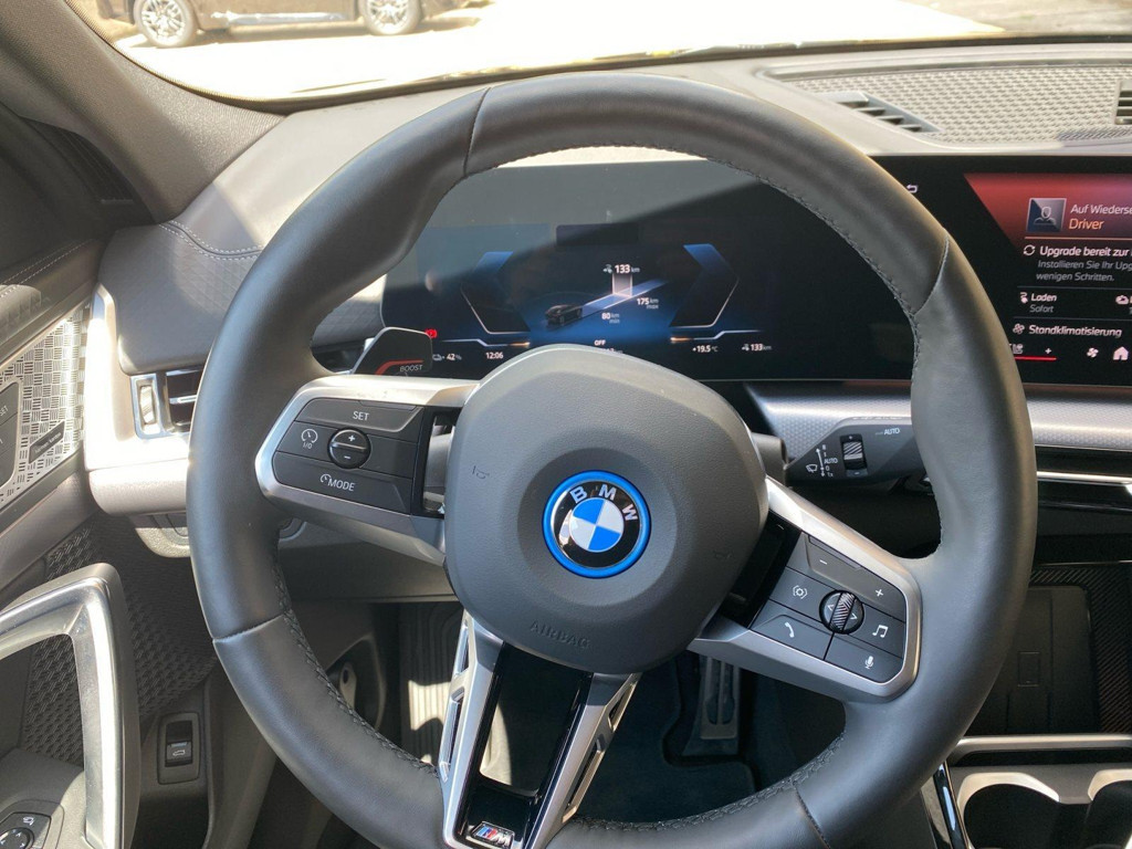 BMW iX2