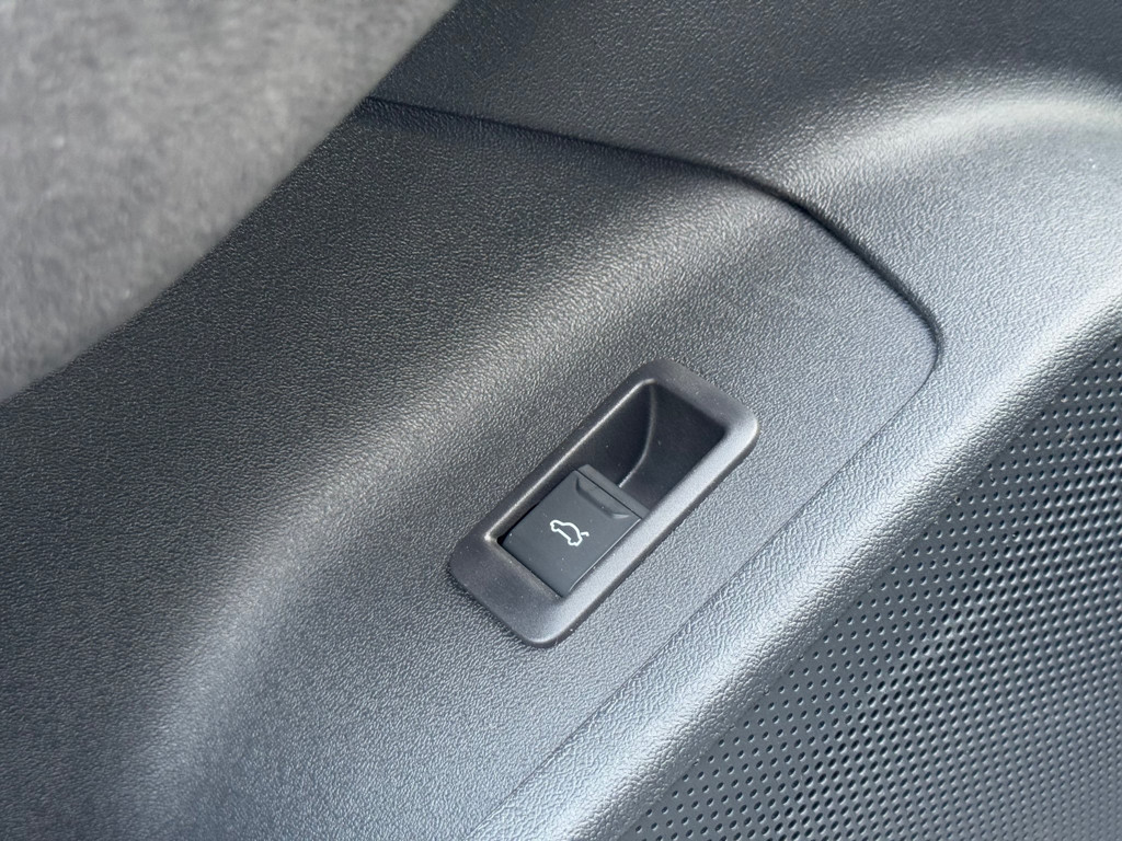 Audi S6 e-tron
