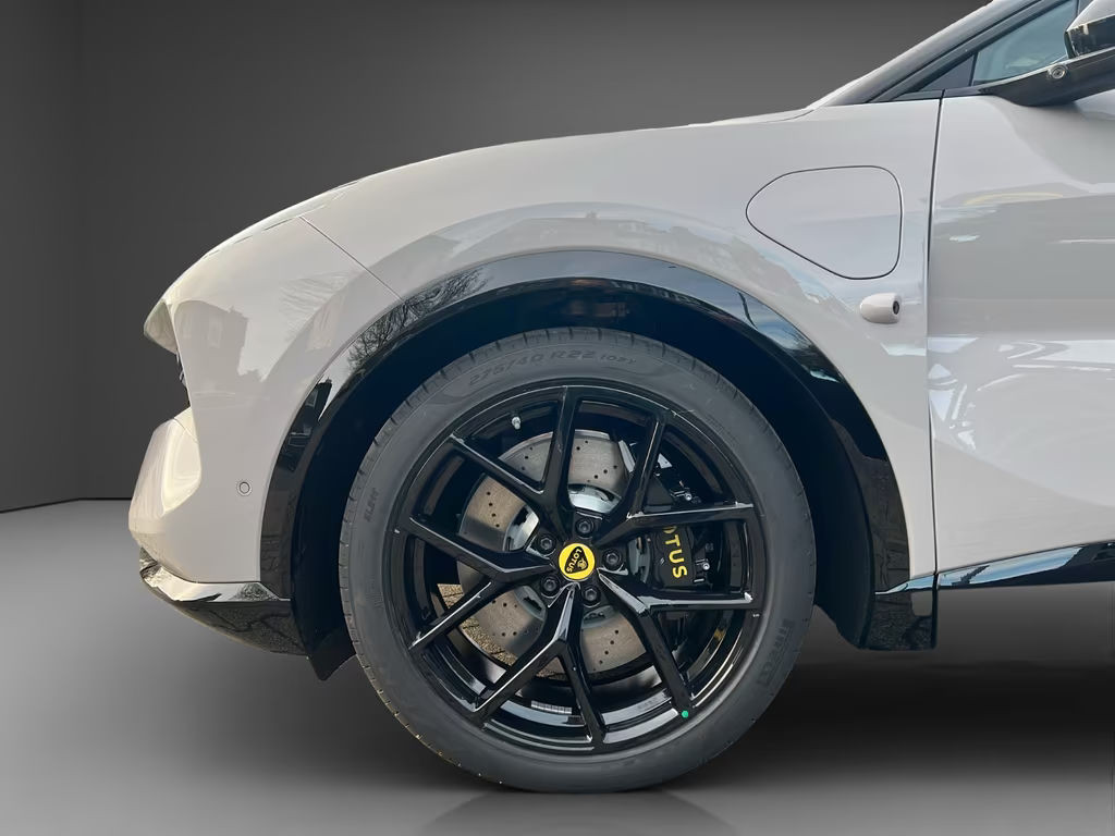 Lotus Eletre