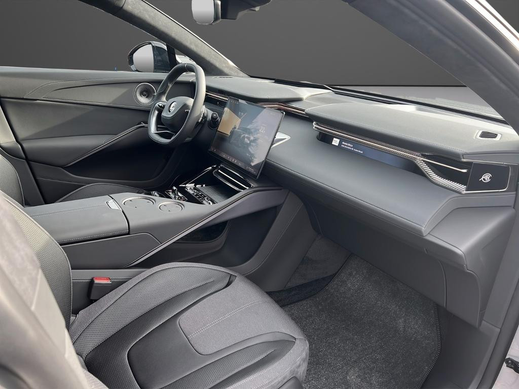 Lotus Eletre