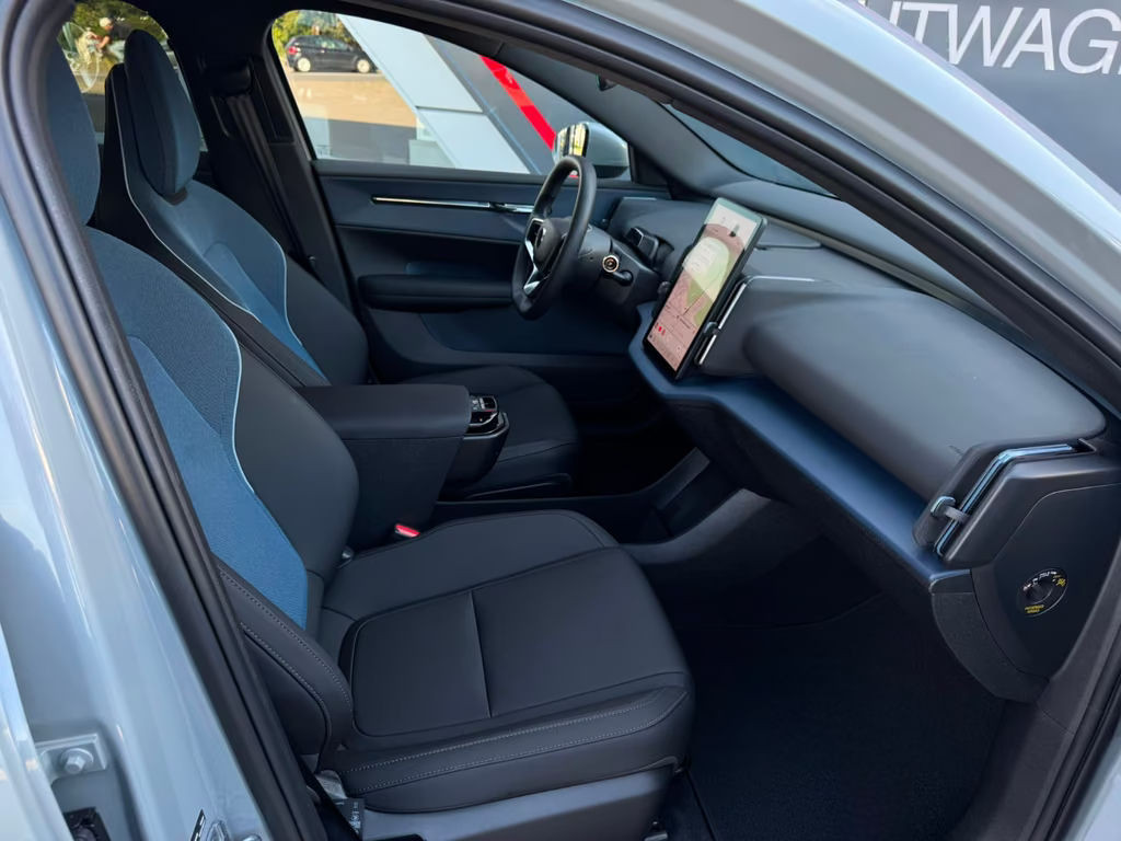 Volvo EX30