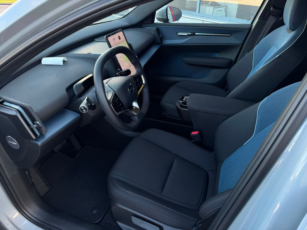 Volvo EX30