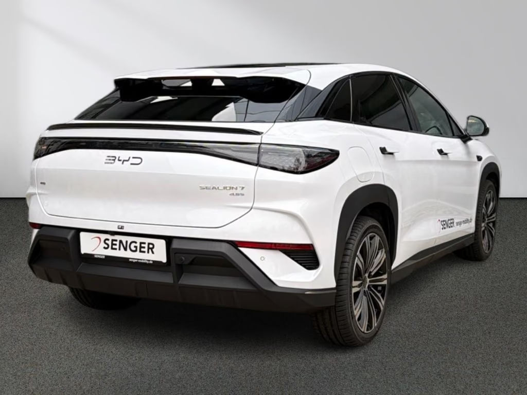 BYD Sealion 7
