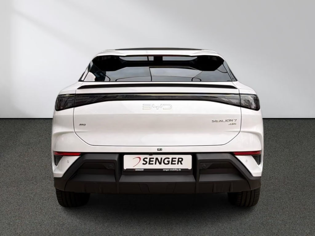 BYD Sealion 7