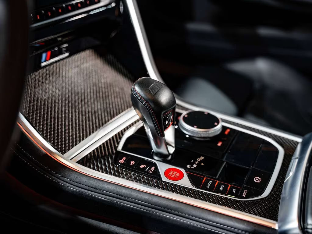 BMW M8