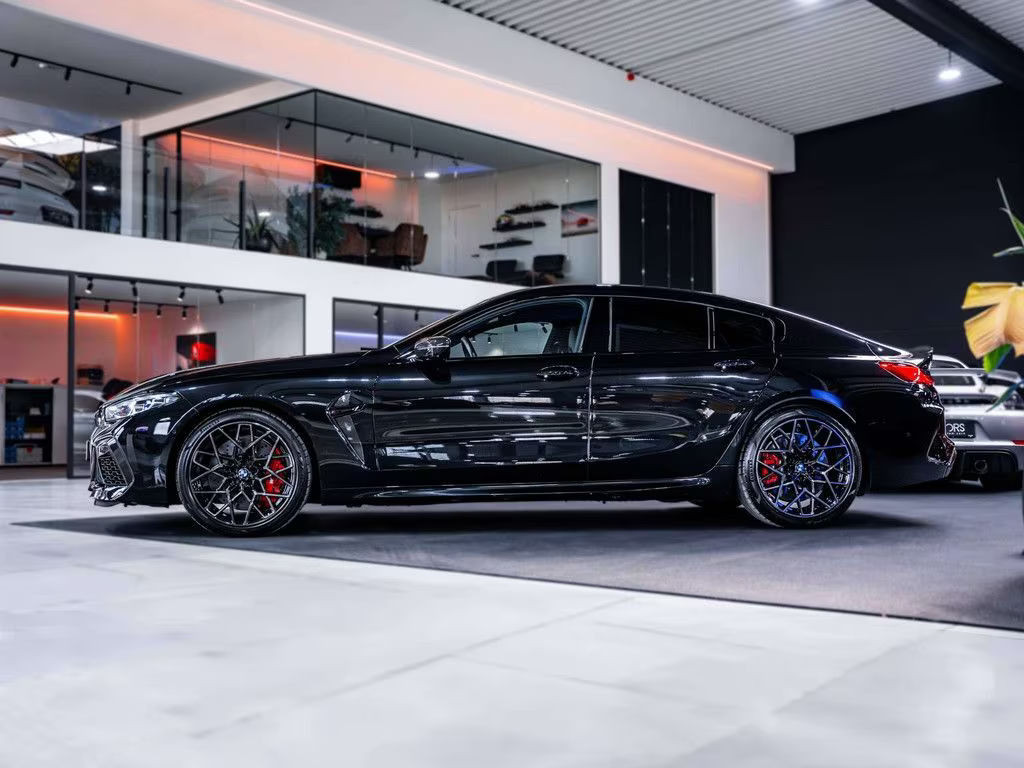 BMW M8