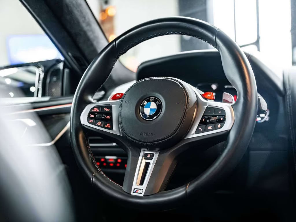 BMW M8