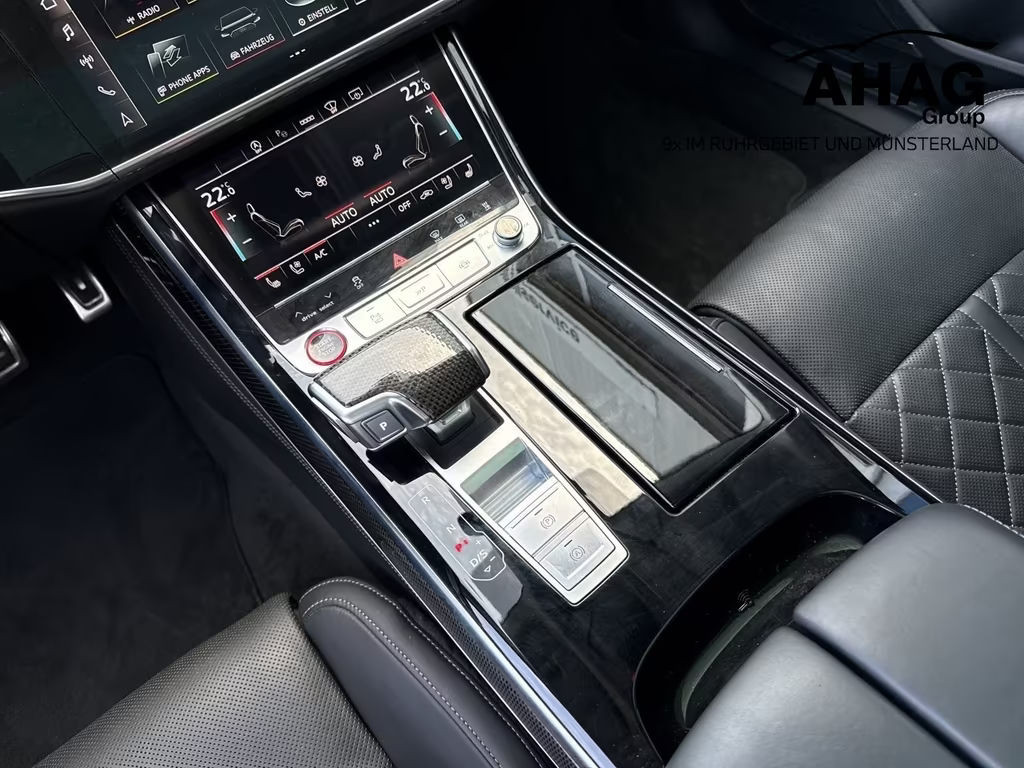 Audi S8
