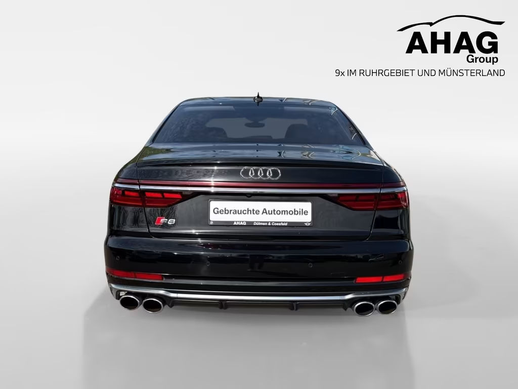 Audi S8