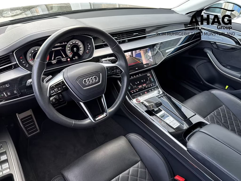 Audi S8