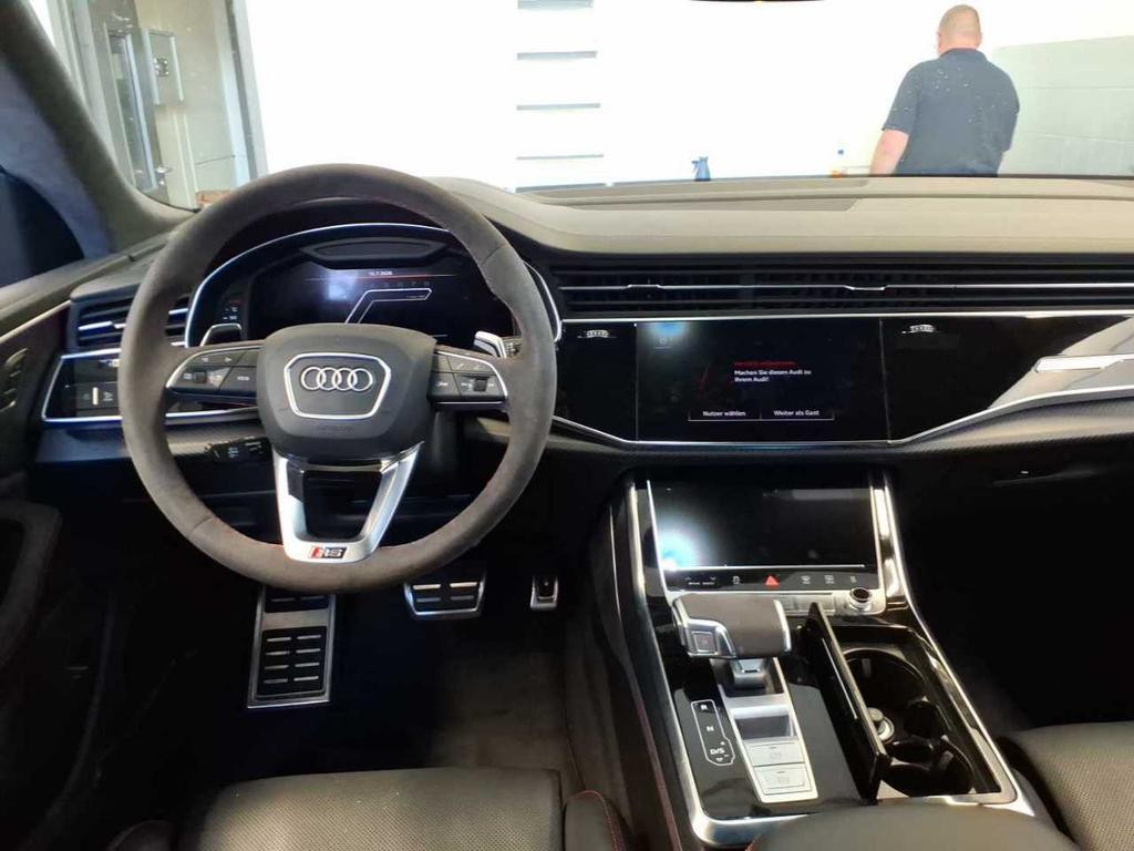 Audi RS Q8