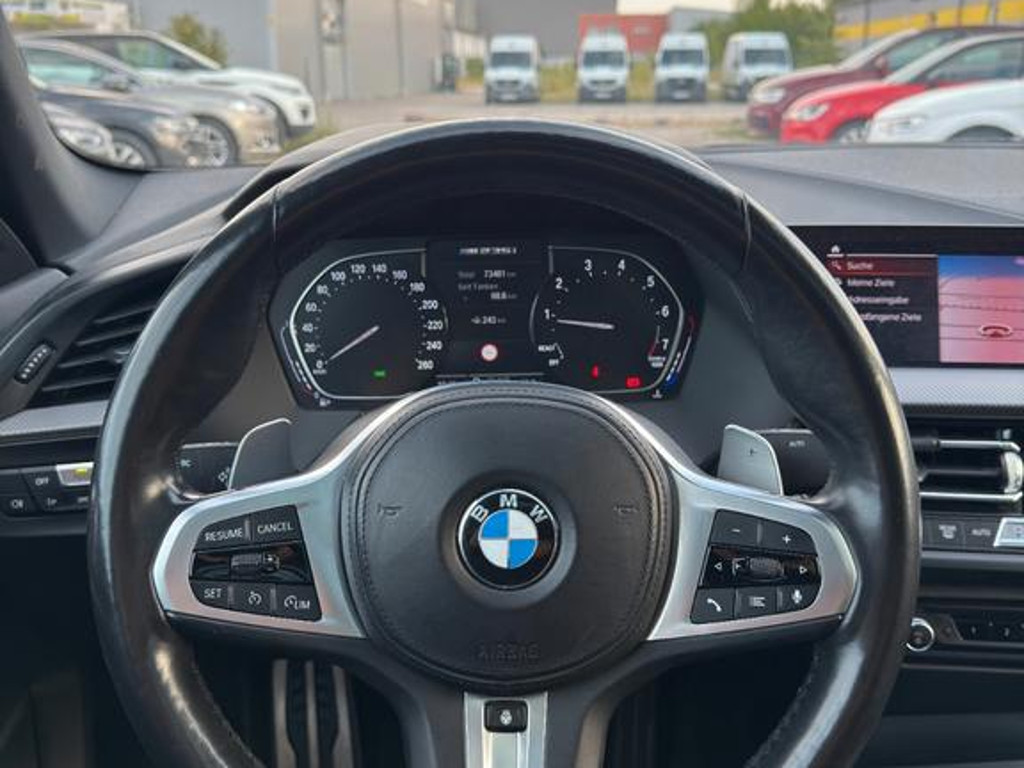 BMW M235