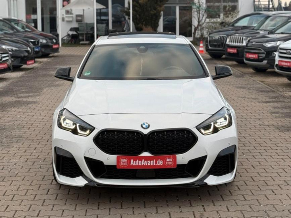 BMW M235