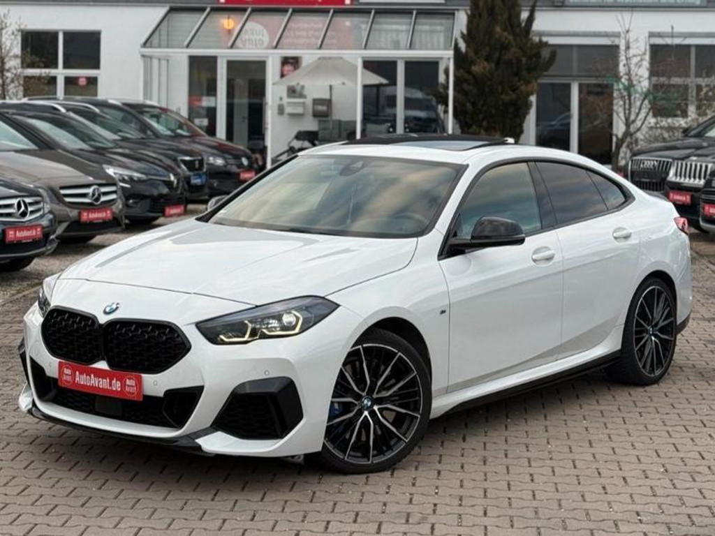 BMW M235