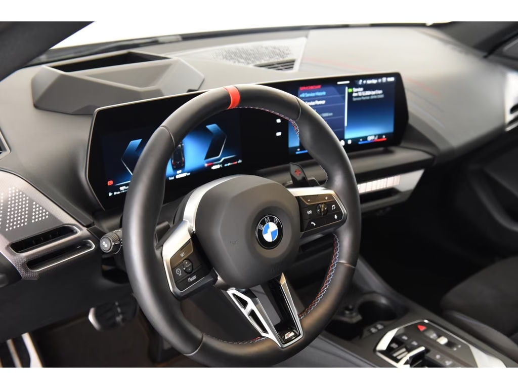BMW M235