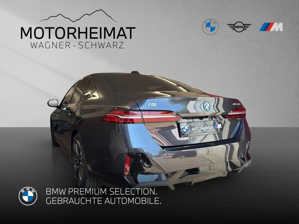 BMW i5