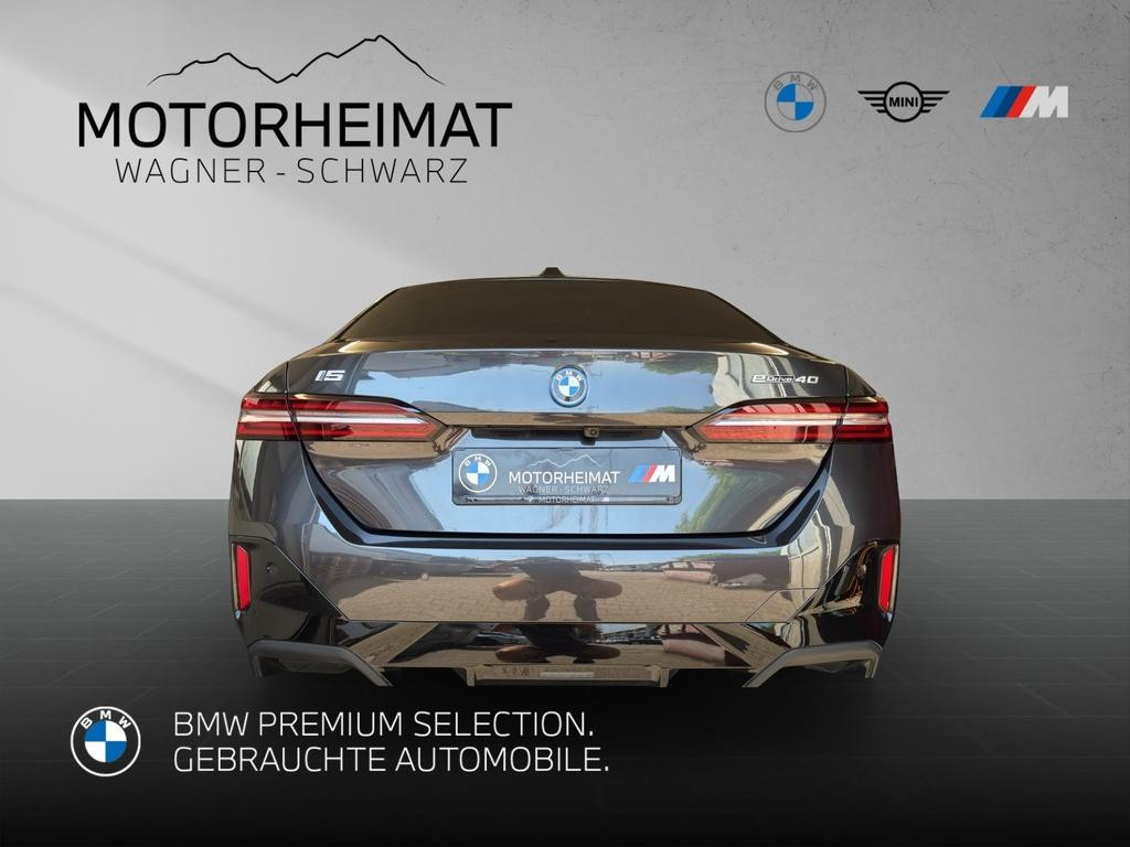 BMW i5