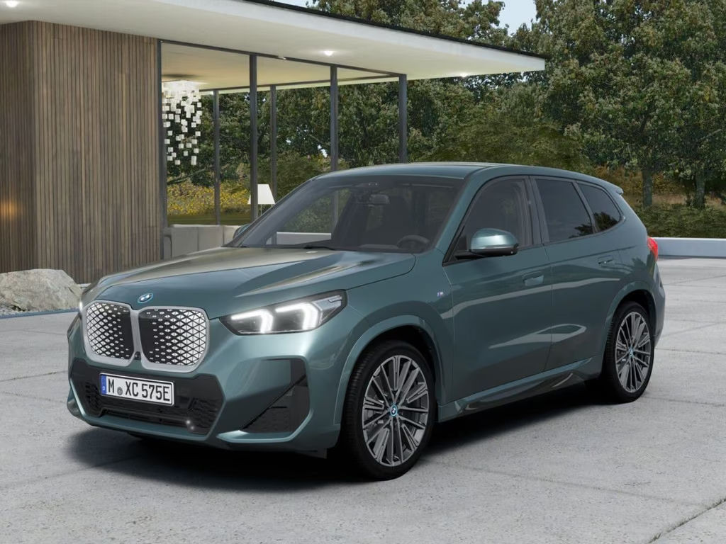 BMW iX1