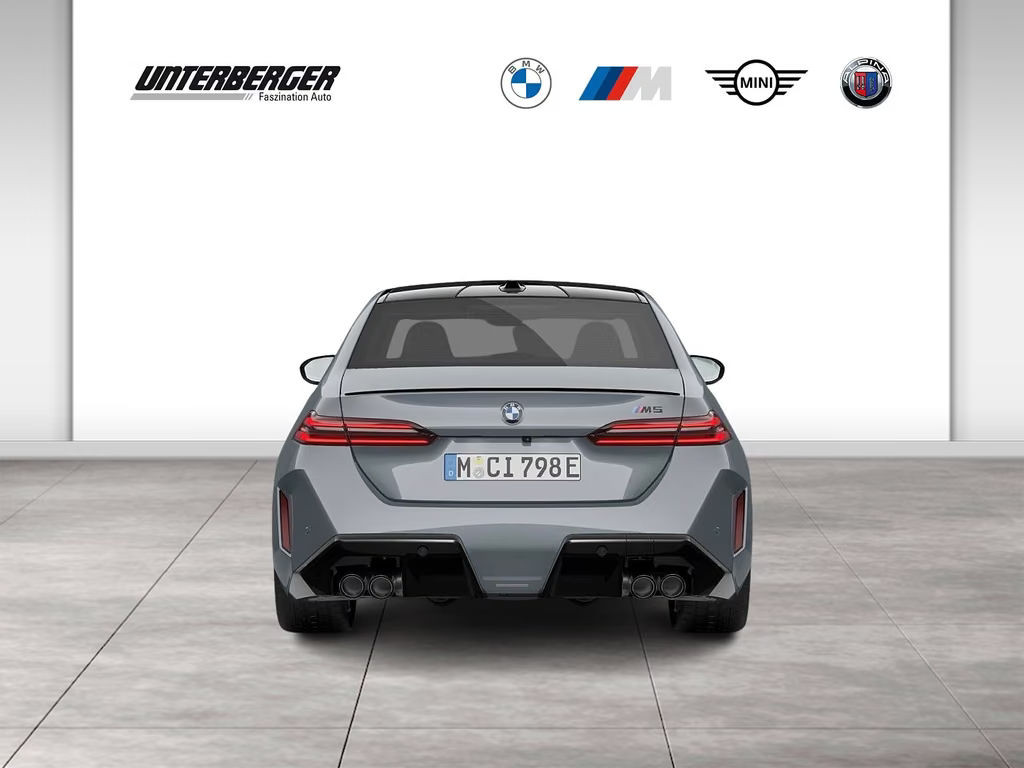 BMW M5