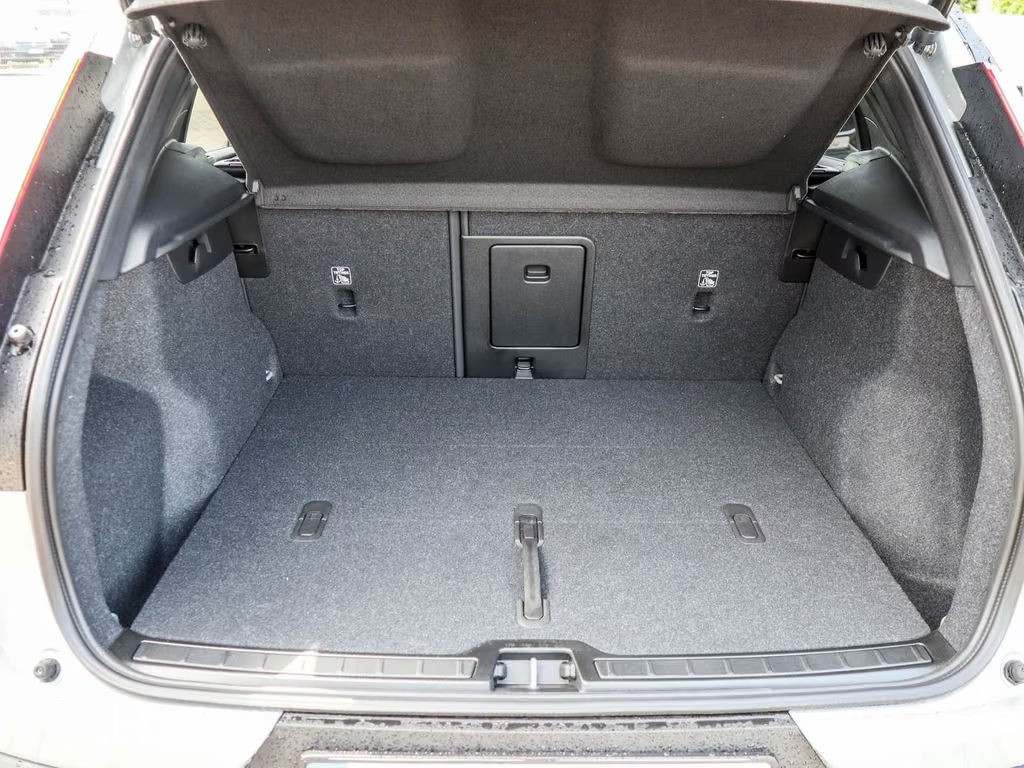 Volvo EX40