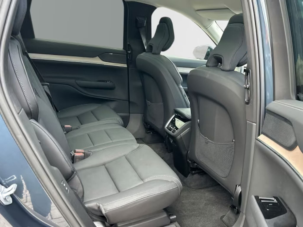 Volvo EX90