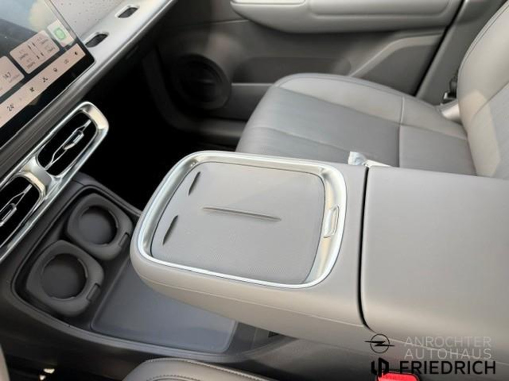 Leapmotor B10