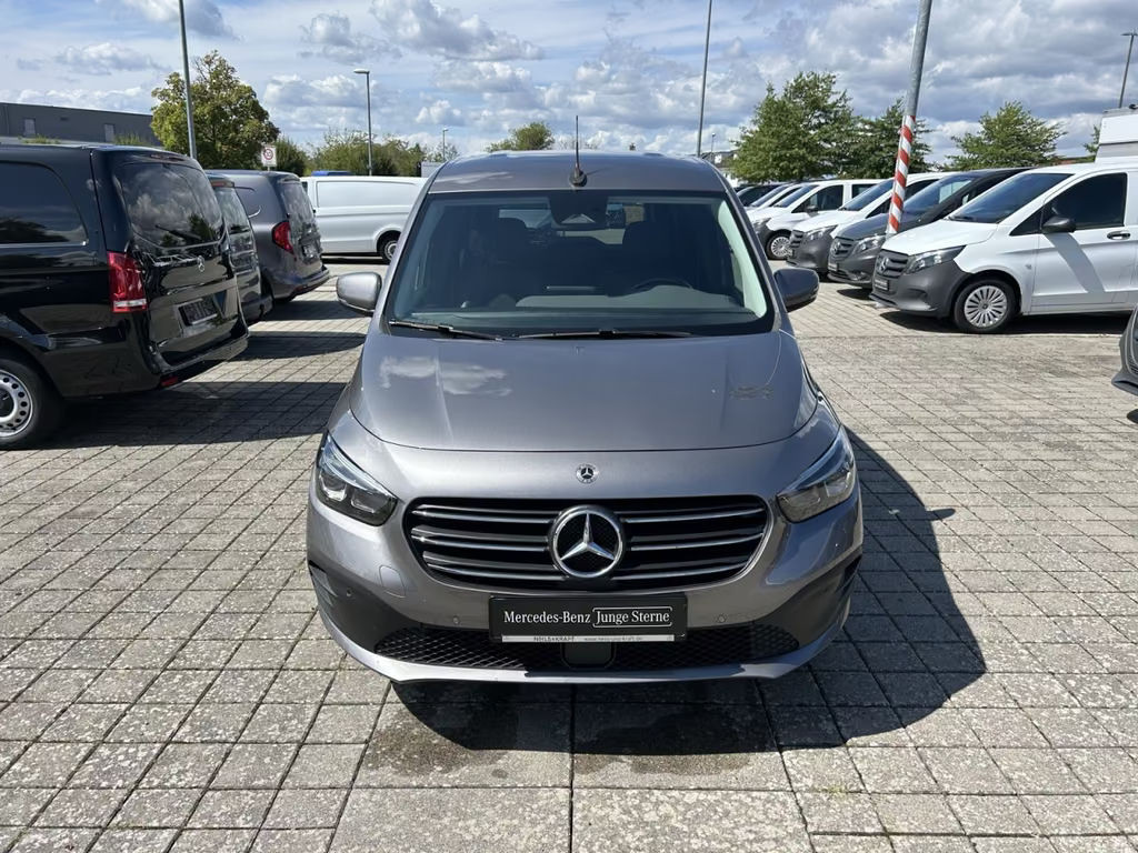 Mercedes-Benz T 180