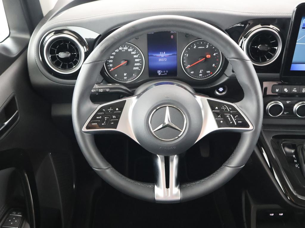 Mercedes-Benz T 180