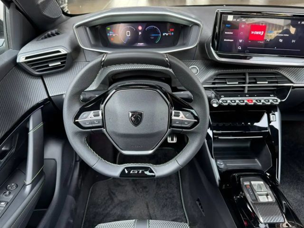 Peugeot e-208