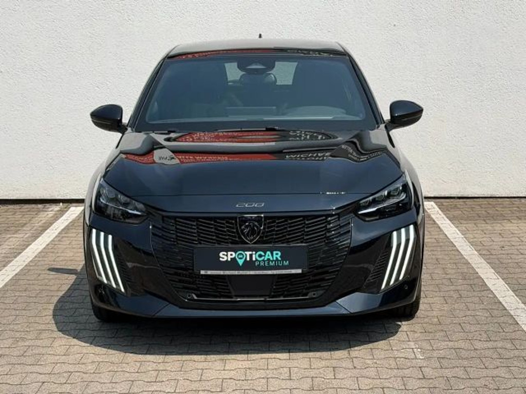 Peugeot e-208