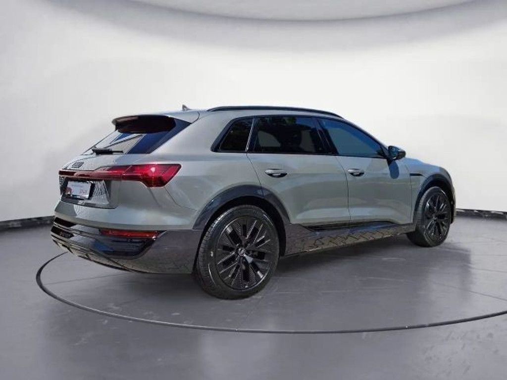 Audi Q8 e-tron