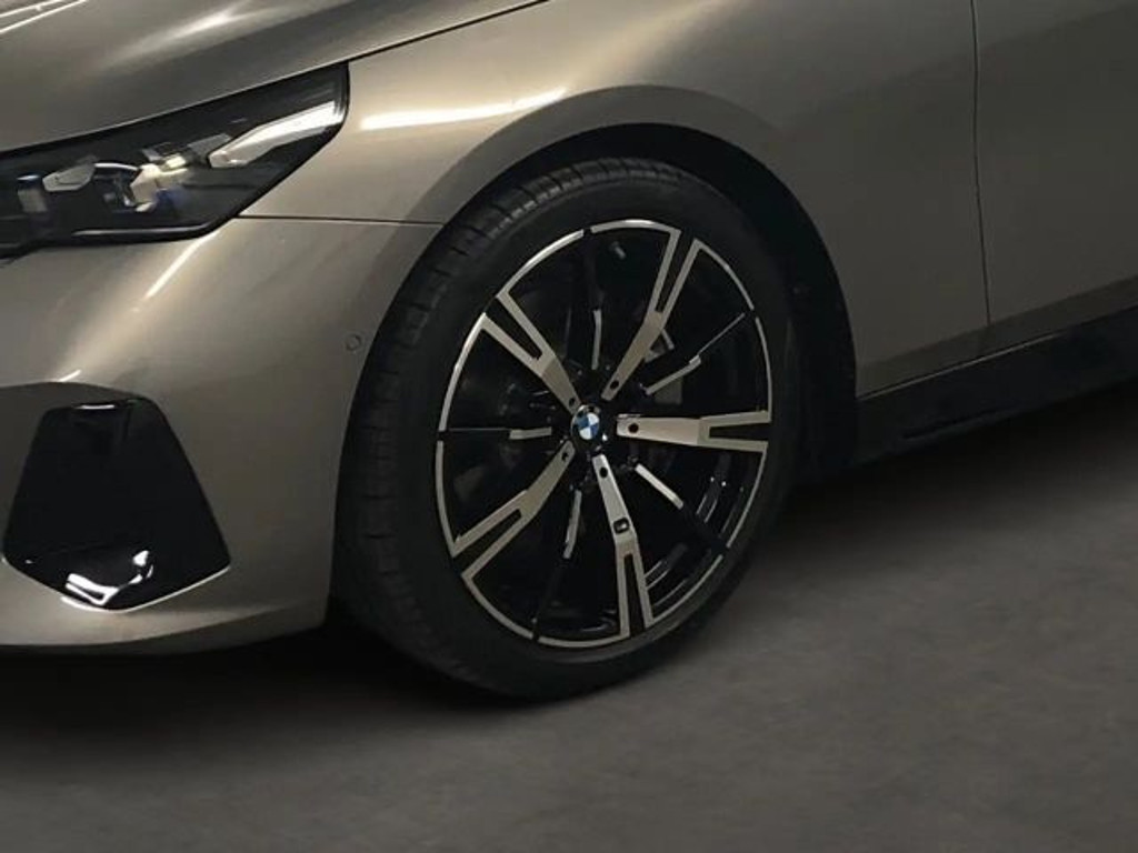 BMW 5 Serie 540 M-Sport xDrive Sedan 540d